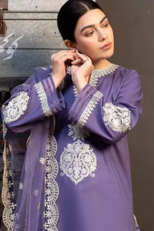 3 Pcs Women's Unstitched Embroidered Suit - Image 4